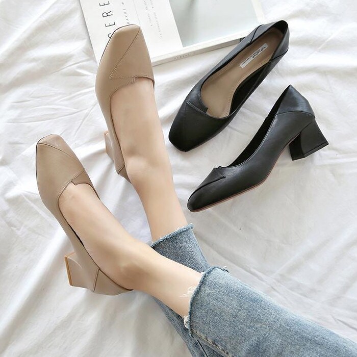 スクエアトゥチャンキーヒールパンプス | メゾンドラティール(maison