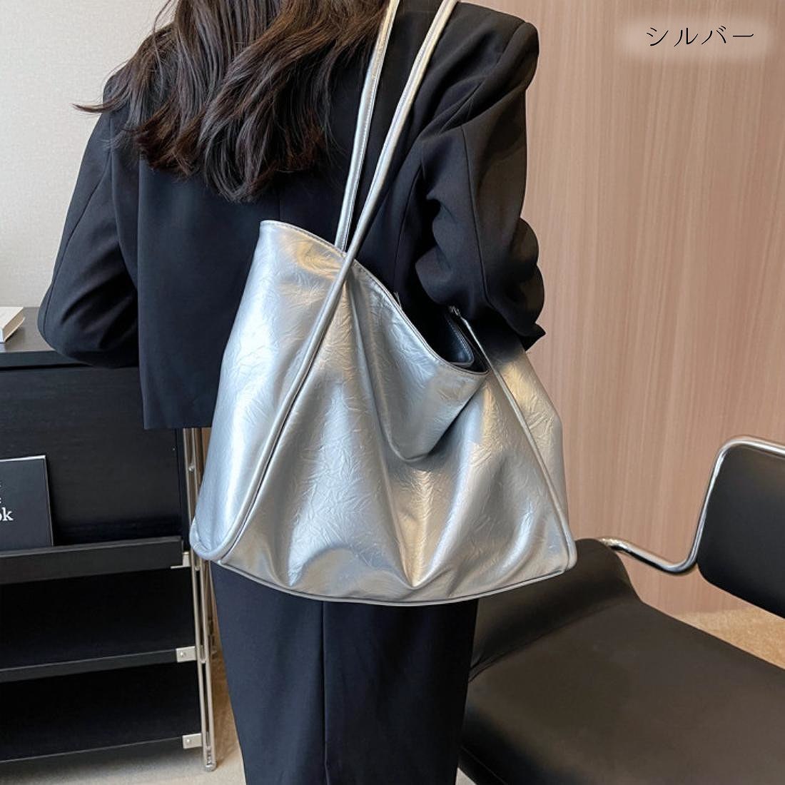 レザー調トートバッグ