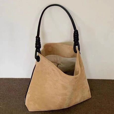 [^:ri-bag-0380-c]ǂȃt@bVɂ}b`XG[h2wayeʃg[gobOo<br>_炩XG[h̑fނƃ}OlbgdlɂȂĂ̂ŁAKobƍLĉו̏oꂪł܂B<br>ɂ̓t@Xi[dl̃|PbgAbv⌮AJ[hP[XȂǃTbƎô[̂Ƀsb^<br>VvŃJWAȂAꂢ߂ɎdオXG[h̐ńAǂȃt@bVɂRƗnł܂B<br>eʂ̉וKvȁAdEwE}}obOƂĊ􂷂邱ƊԈႢȂI<br><br>ӎ<br>Eg̃j^[[ɂAEFۂ̏iƈقȂČꍇ܂B<br>E\LTCY͑ɂ1`2cm̌덷ꍇ܂B܂B