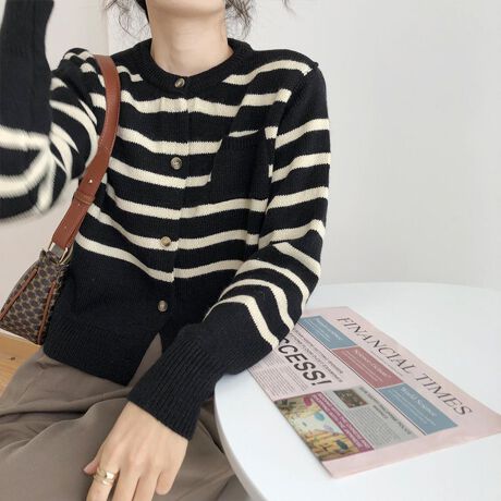 [^:ri-kt-0100-c]{[_[fUCVvR[f̃ANZgɂȂjbgJ[fBKVׂ܂<br>ȂKxȌ݂̐nŁAAE^[̒łXgXȂpłAOV[Y劈I<br>HDƂĂ͂A{^N[YŃgbvXƂĂgAW݂ȂƂ낪͂łB<br>RpNgȃfUC̃J[fBK͎^т₷AG߂̕ςڂ◷ŝɂœKȂ̂<br><br><br> <br><br><br><br>ӎ<br>Eg̃j^[[ɂAEFۂ̏iƈقȂČꍇ܂B<br>E\LTCY͑ɂ1`2cm̌덷ꍇ܂B܂B