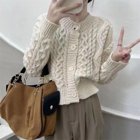 [^:ri-cd-0085-c]҂ݖڂ킢P[ujbgJ[fBKB<br>ӂ肵fނƂ芴ŁAؚɌătF~jȈۂɁB<br>{bNXŃoX₷AC[hyAE^[ƂĂg܂B<br>VA[gbvXƃC[hătF~jR[f߁B<br>TVcfjȂǃJWAR[fƂ̑QłB<br><br>ӎ<br>Eg̃j^[[ɂAEFۂ̏iƈقȂČꍇ܂B<br>E\LTCY͑ɂ1`2cm̌덷ꍇ܂B܂B