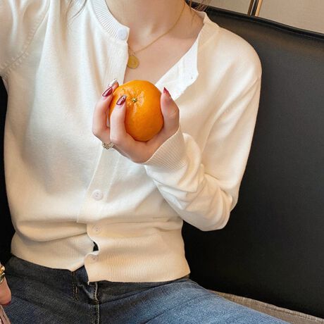 [^:ri-cd-0093-c]ɗD{[ƁAӂƂ͓IȃN[lbNJ[fBKB_炩Sn悭AbNXCŒ܂BgɂƂfUCŁA₷KQIƂ҂ݒnŁA{^𗯂߂΁AgbvXƂĂy߂fUCłBRpNgȌ`ȂA悢芴́B⑳̃uƒ܂AŜɃn܂AlĂ܂BӎEg̃j^[[ɂAEFۂ̏iƈقȂČꍇ܂BE\LTCY͑ɂ1`2cm̌덷ꍇ܂B܂B