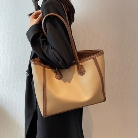 [^:ri-bag-0398-c]LȕƂ肵TCY͂̃g[gobOłB<br>炩ŏ_炩fނŁAJ̓ɂC˂Ȃ̂ꂵ|CgB<br>eʂŁAוSĂgArWlXJWA܂ŕLV[Ŋ􂵂܂B<br>ƂŏdוłSB<br>肰Ȃ򂪂ifUC͂łB<br>ӎ<br>Eg̃j^[[ɂAEFۂ̏iƈقȂČꍇ܂B<br>E\LTCY͑ɂ1`2cm̌덷ꍇ܂B܂B