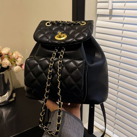 [^:ri-bag-0403-c]ƊۂtH炵`F[bNB<br>܂Ŗ{v̂悤ȕy߂fUCB}bgȎƃLƋP^`F[̑gݍ킹AiƗVѐSvXĂ܂B<br>ԂȂzX}[gtH܂AANZT[oŎy₩́B<br>V_[ƃbN2WAYdlŁAX^Cɍ킹y߂܂B<br><br>ӎ<br>Eg̃j^[[ɂAEFۂ̏iƈقȂČꍇ܂B<br>E\LTCY͑ɂ1`2cm̌덷ꍇ܂B܂B