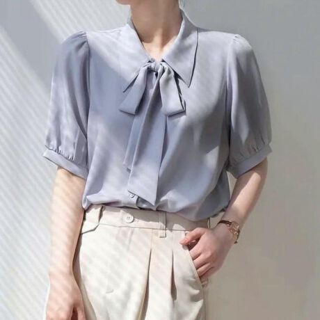 [^:ri-br-0140-c]Ƃ݂̂炩ȑfނŎdĂ{E^CuEXB<br>񌳂̃{炵؂₩vXĂ܂B<br>肰ȂiȂAItBXw⑲ƎȂǓʂȓɂ҂B<br>WPbg̃Ci[ƂĂffUCŁÃR[fɂ₷Aꂢ߃JWAƂĂ񂹂A鑶݂łB<br><br>ӎ<br>Eg̃j^[[ɂAEFۂ̏iƈقȂČꍇ܂B<br>E\LTCY͑ɂ1`2cm̌덷ꍇ܂B܂B