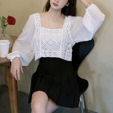 軽やかなパフスリーブ長袖スクエアネックトップス
