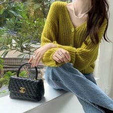 羽織るだけで、こなれ感Vネックニットカーディガン 春服 立体感 レイヤード