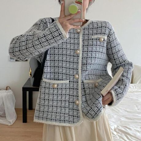 [^:f-jk-0033-c]uŉ؂₩ɂȂcC[hjbgJ[fBKWPbgo<br>oCJ[̔zFŉڂŌĂIVȕ͋C`܂B<br>傫߂̃p[{^łƊ̂ɁAfނ_炩̂ŃXgXȂƂ낪|Cg<br>XJ[g△ñs[Xɍ킹āAꂢ߂ɎdグΊԈႢ܂B<br>ăfjŃJWA_E΁Al̃[hôŃIXX<br><br>ӎ<br>Eg̃j^[[ɂAEFۂ̏iƈقȂČꍇ܂B<br>E\LTCY͑ɂ1`2cm̌덷ꍇ܂B܂B