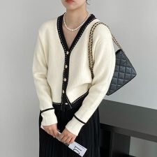 配色Vネックショートカーディガン