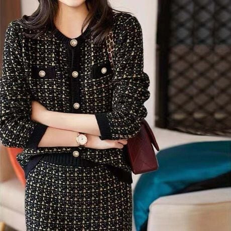 [^:f-set-0034-c]fނ̃J[fBKƃXJ[g2_ZbgɂȂcC[hjbgZbgAbvo<br>cC[h̕ҒnfUCŁAjbgfނȂ炫Ɗ̂R[fɌĂ܂B<br>V[g̃J[fBKƃ~jXJ[g̃Zbg̓X^CAbvɂ<br>ZbgAbvł̒p͂APigł莝̃ACeƑgݍ킹R[fy݂܂I<br><br>ӎ<br>Eg̃j^[[ɂAEFۂ̏iƈقȂČꍇ܂B<br>E\LTCY͑ɂ1`2cm̌덷ꍇ܂B܂B