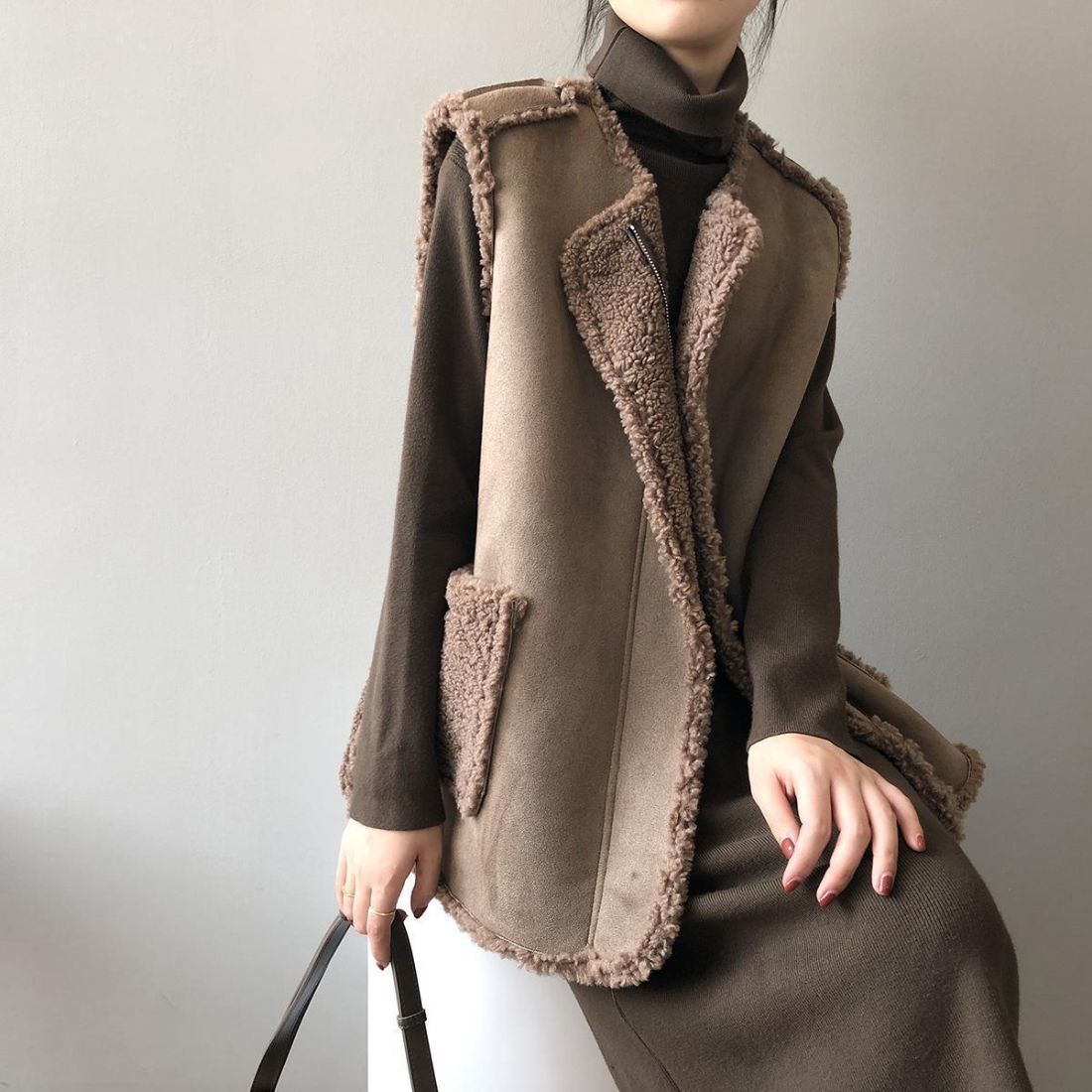 ムートン風リバーシブルジレ