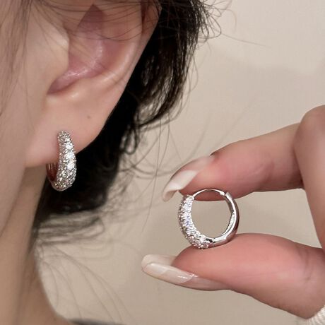 [^:f-acc-0093-c]_Cĥ悤ɋPȂAN₩ȔF̃rW[t[vsAXB<br>肰ȂṔAItBXV[łRɓ݁AgȂACełB<br>悢TCYŁAfC[ɂ҂B<br>ghՂ̃t[vsAXAiőlۂR[fł̂͂łB<br>I[V[Y􂵁AǂȃX^COɂ킹₷Aig͂Ap[eBCxgł劈ԈႢȂI<br>N킸gfUĆAav[gȂǂ̃Mtgɂ߂łB<br><br>ӎ<br>Eg̃j^[[ɂAEFۂ̏iƈقȂČꍇ܂B<br>E\LTCY͑ɂ1`2cm̌덷ꍇ܂B܂B