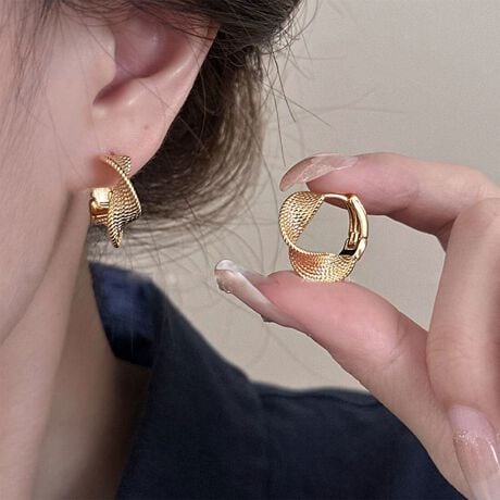 [^:f-acc-0102-c]iȂ˂fUCڂt[vsAXB<br>ԂȃTCY炵oAlۂۂ^Ă܂B<br>肰Ȃ˂A؂₩ɍʂACeB<br>JWA͂ItBXV[p[eB[A2ȂǁA܂܂ȏʂŊ􂵂܂B<br>ǂȃR[fɂn݂₷AX^CI΂Ɋy߂̂́B<br><br>ӎ<br>Eg̃j^[[ɂAEFۂ̏iƈقȂČꍇ܂B<br>E\LTCY͑ɂ1`2cm̌덷ꍇ܂B܂B