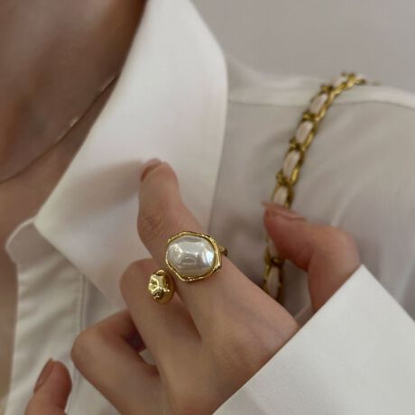 [^:f-rin-0022-c]VvȂ茳؂₩ɉop[fUCOB<br>AVg[ȃfUCŁAЂƂt邾łƑ݊܂B<br>ؚȃOƏd˕tƁAꂽۂɁB<br>ǂȃR[fɂANZgĂ̂ŁAgʂȓ܂ŊB<br>tH[}V[ɂ҂Bv[gɂœKŁAaNX}Xɑ؂Ȑlւ̃MtgƂĂ΂ACełB<br><br>ӎ<br>Eg̃j^[[ɂAEFۂ̏iƈقȂČꍇ܂B<br>E\LTCY͑ɂ1`2cm̌덷ꍇ܂B܂B