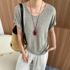 デイリーに役立つラウンドネック半袖Tシャツ