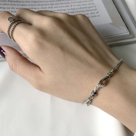 [^:f-acc-0108-c]XNGACƎ茳ɉfAiȃuXbgB<br>XNGASgbvAT߂Ȃقǂ悢݊łB<br>VvłȂꂽۂŁAJWAȓX^CAƂ܂ŕL}b`B<br>咣ȂfUCȂ̂ŁAv⑼̃ANZT[Ƃ̏d˂Â₷AX̃R[fɎRɓ݂܂B<br>CyɎāA茳ɂ肰ȂANZgYĂACeB<br><br>ӎ<br>Eg̃j^[[ɂAEFۂ̏iƈقȂČꍇ܂B<br>E\LTCY͑ɂ1`2cm̌덷ꍇ܂B܂B