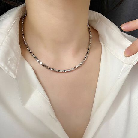 [^:f-nec-0021-c]ɂ肰ȂY悤ȁAD݊lbNXB<br>Ȋp`̃p[cAȂApxɂĂ炫ƕ\ςfUC͂łB<br>炩ȋPA񌳂Ɩ邭ĂāAVvȃgbvX⃏s[XƂQB<br><br>ӎ<br>Eg̃j^[[ɂAEFۂ̏iƈقȂČꍇ܂B<br>E\LTCY͑ɂ1?2cm̌덷ꍇ܂B܂B