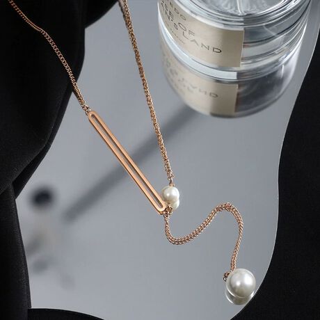 [^:f-nec-0022-c]iȃp[ƊYlbNXB<br>ׂ₩ȃ`F[̃gbvɗhp[Aтɂ₳󂯂āAɂ炩ȉ؂₩vXĂ܂B<br>ؚȃo[ƃp[̃oX▭ŁAƊȂAJWAȑɂRɂȂނ̂́B<br><br>ӎ<br>Eg̃j^[[ɂAEFۂ̏iƈقȂČꍇ܂B<br>E\LTCY͑ɂ1?2cm̌덷ꍇ܂B܂B