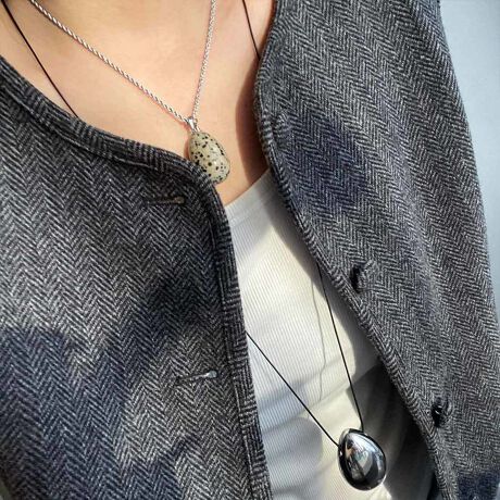 [^:f-nec-0023-c]񌳂ɂƊYU[R[hAfRẽCĂĂ`[J[B<br>炩fފɁAƂ̊̂郁^p[cANZgɂȂAÂA悢݊vX܂B<br>قȂ鎿gݍ킹AlۂƗVѐS̃oX▭B<br>ӎ<br>Eg̃j^[[ɂAEFۂ̏iƈقȂČꍇ܂B<br>E\LTCY͑ɂ1`2cm̌덷ꍇ܂B܂B