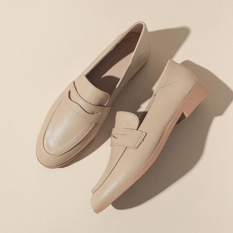 [^:f-pm-0005-c]uƊABy₩ɂ~j}[t@[vڍאiȃcl̑A~j}fUC̃[t@[B_炩tFCNU[gpAтɃXgX̏Ȃyʎdグ͂łBtbgň芴Aʋ΂It̓܂ŕLBVvȂꂢߌ閜\ACeŁAǂȃR[fɂRɓ1łBɏ_炩\tgȑ̃Abp[͑ɓ݂₷ANbV̂C\[͒ԕĂɂ̂łoɂ҂łBVvȃfUCƂ}bgȑfނ̓V[I΂Aig͂ʋ΂IP[Wł􂵂܂BX^btpRg⁡ X^btA / 154cm / TCY 23cmibEׂ߁ju23cmł傤Ǘǂ܂BƂtBbg܂Bb߂łɂȂ炸A_炩fނȂ̂ŒԂłɂłBVvō킹₷̂ŁAʋ΂ɂfC[ɂg閜\[t@[Ǝv܂Iv X^btB / 160cm / TCY 23.5cmiWjuiǂ23.5cmł҂Bŏ݂悭ÃpJpJ܂łB悢căLC߂ɂJWAɂ킹₷fUCBtbgłƌ̂ŁA1ĂƖ{ɕ֗łBv X^btC / 167cm / TCY 24.0`24.5cmibEL߁jub̂ŐSzłA24.5cmŋȂ܂Bfނ_炩AꂪX[YŒɂȂɂłBNbVĕ₷AîoE܂ŕLg܂BVvǐꂽۂȂ̂vq[̍F2.5cm36 23cm37 23.5cm38 24cm39 24.5cm40 25cmӎEg̃j^[[ɂAEFۂ̏iƈقȂČꍇ܂BE\LTCY͑ɂ1`2cm̌덷ꍇ܂B܂B