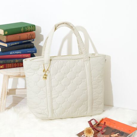 [^:6095-miffy-QU]~btB[̌`LeBOfUC킢ig痷sp܂ŕLgg[gobOB~btB[̊̑ƂȂĂ܂B܂A~btB[̃`[tĂāA~btB[Dɂ͂܂Ȃו܂łfUCƂȂĂ܂}`L[͔QȂ̂ŁAW◷sACxgAEghAȂǂ̉ו^тɕ֗ł