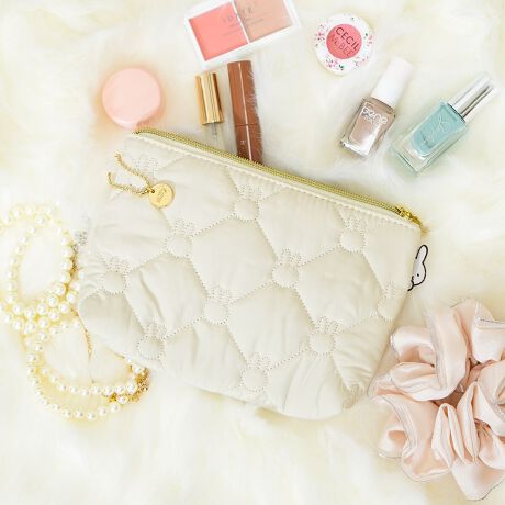 [^:7133-M-miffy-QU]~btB[̌`LeBOfUC킢Lg|[`~btB[̊̑ƂȂĂ܂B܂A`[tĂāAו܂łfUCƂȂĂ܂􉻏σ|[`ƂāAJo̒g𐮗CobOƂāAs̃gx|[`ƂāEEEȂǂ܂܂ȗprő劈􂵂܂v[gMtgɂ߂̃ACeł