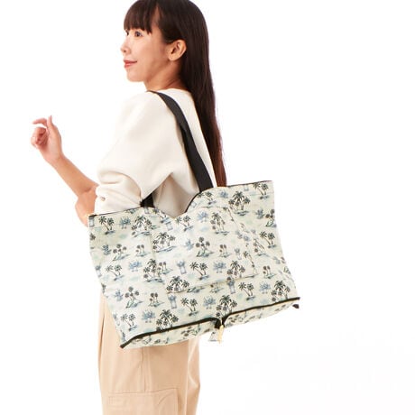 [^:HPL0001-Disney]fBYj[̐lCLN^[uXeBb`vfUCꂽL[gȃg[gobOoIig痷sp܂ŁALgyg[gobOBgȂƂ̓RpNgɐ܂肽ŃX[cP[XJo̒ɁBgƂɂςƍLĎg܂BX[cP[XɃL[Ił̂ŗs̍ۂ͂ƂĂ֗BGRobOTuobOƂĂ劈BsÂyYobOƂĂ֗łBdʁF260geʁF17L