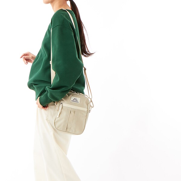 【新品同様】GREGORYグレゴリー クイックポケットL サンドベージュ クイックポケットL QUICK POCKET L サンドベージュ（ショルダー