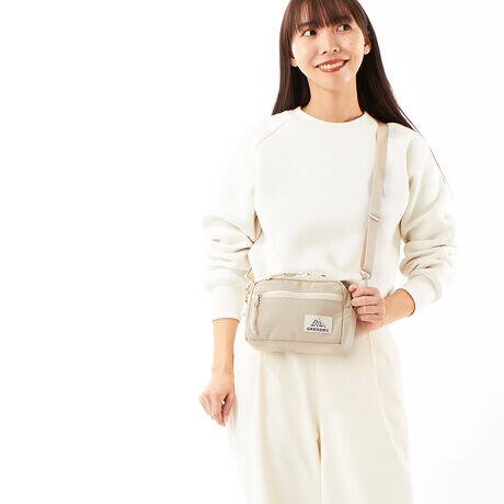 [^:65390A591]Thx[Wr[`̍l̂悤ȁA₩ŏiȃThJ[łB̃ACeƃR[fBl[g₷A܂܂ȃV[ɂnސF́Ai`ŐꂽX^Co܂BpfbhV_[|[`SiPADDED SHOULDER POUCH Sj͓dq@Mdi[̂ɍœKȃ|[`łBESʃpbhgیEWbp[ttg|PbgȄ[pX[uEOƒ߉\ȃV_[XgbvExg[vE|Pbg̐:2(O1/1)