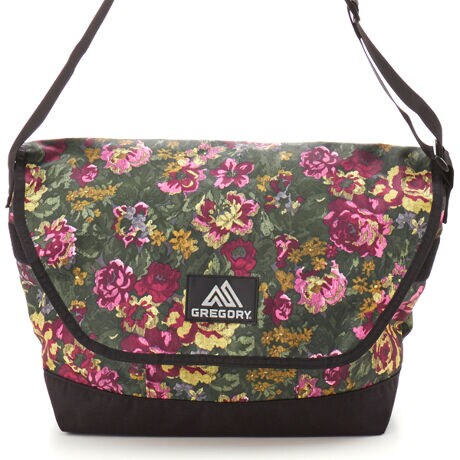 [^:1500880511]̃NVbNȃfUC̃bZW[X^C̃V_[obO̓VvȂeʂŃANeBuȃCtX^CT|[g܂Bוlߍŏo|܂傤BEANZXeՂȃxÑtbvN[W[E߉\50mm̃V_[XgbvBEɏocLȃACe̎[ɕ֗ȃWbp[t|PbgEn\ĕ⋭ꂽ{gE|Pbg̐:3(O1/2j