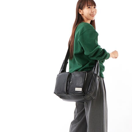 [^:105244053006]ghCNȑfފƃVGbgf[͔Q̃bZW[obO_炩tFCNU[fނ̃bZW[obOBtg̃|Pbg̓t@Xi[dlBTCh́AX}zȂǂoꂵ₷hbg{^t̃|PbgBV_[́Aւ̕Sy錨ĕtBX-girlS̃^l[̃|CgANZgɁBA4TCY[͂ŁAVeB[XʋΒʊwACxg܂ŕLł܂BX^COɃghvXĂA݊ACełBdl2WAYiV_[obO/nhobOjV_[߉\}`胁CJFt@Xi[OtgFt@Xi[|Pbg~2OTChF}Olbg{^t|Pbg~2I[v|Pbg~2PC|Pbg