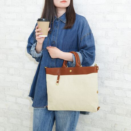 [^:KIMF-029]kissora rAJ V[YRbgVu[nCɎgpAvtŕ͋CoV[YVu[n̏iƖ{v̑fp̃oXő̓TCh̃zbN𗯂߂邱ƂŃJǒ`ς邱Ƃo܂JoLԂȂA4TCŶŒʋΒʊwł􂵂܂OʂɕtĂL[tbN͎O\ł