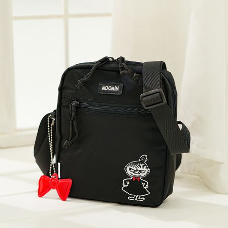 [^:MM8-005]{`[ANZg̃V_[obOOʂƃCɃt@Xi[|PbgĂ̂ŏȂǂdĎ[邱Ƃł܂BRpNgȃTCYȂ̂łƂoATuobOƂĂ劈̃ACełB