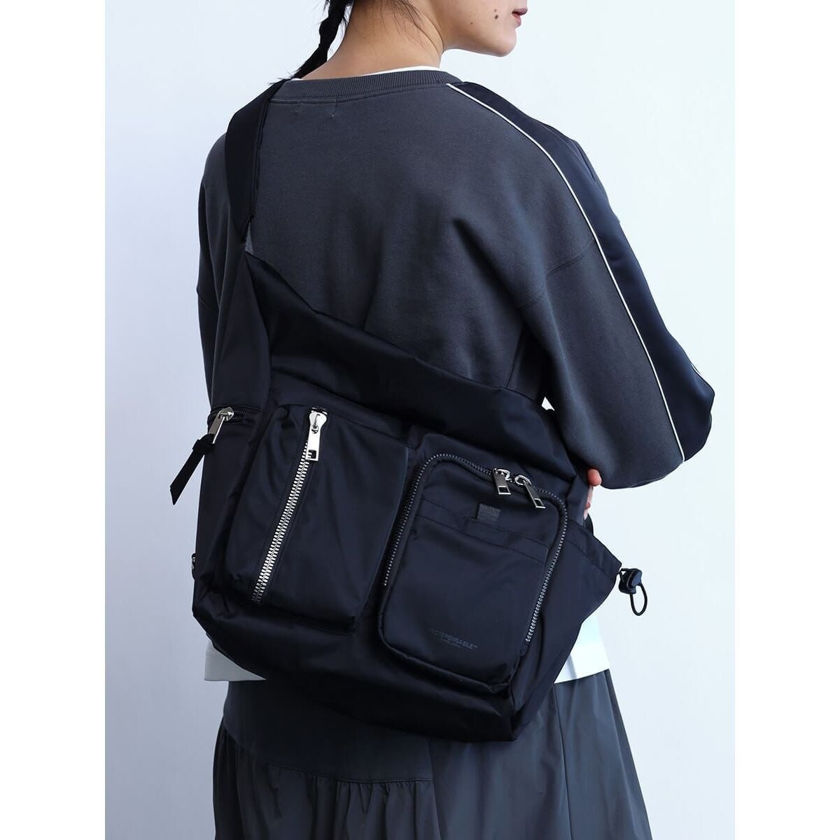 最終お値下げ‼️INDISPENSABLE×nouer ナイロンベルトボディバッグ ラシュッド LASUD INDISPENSABLE×nouer ナイロンベルトボディ