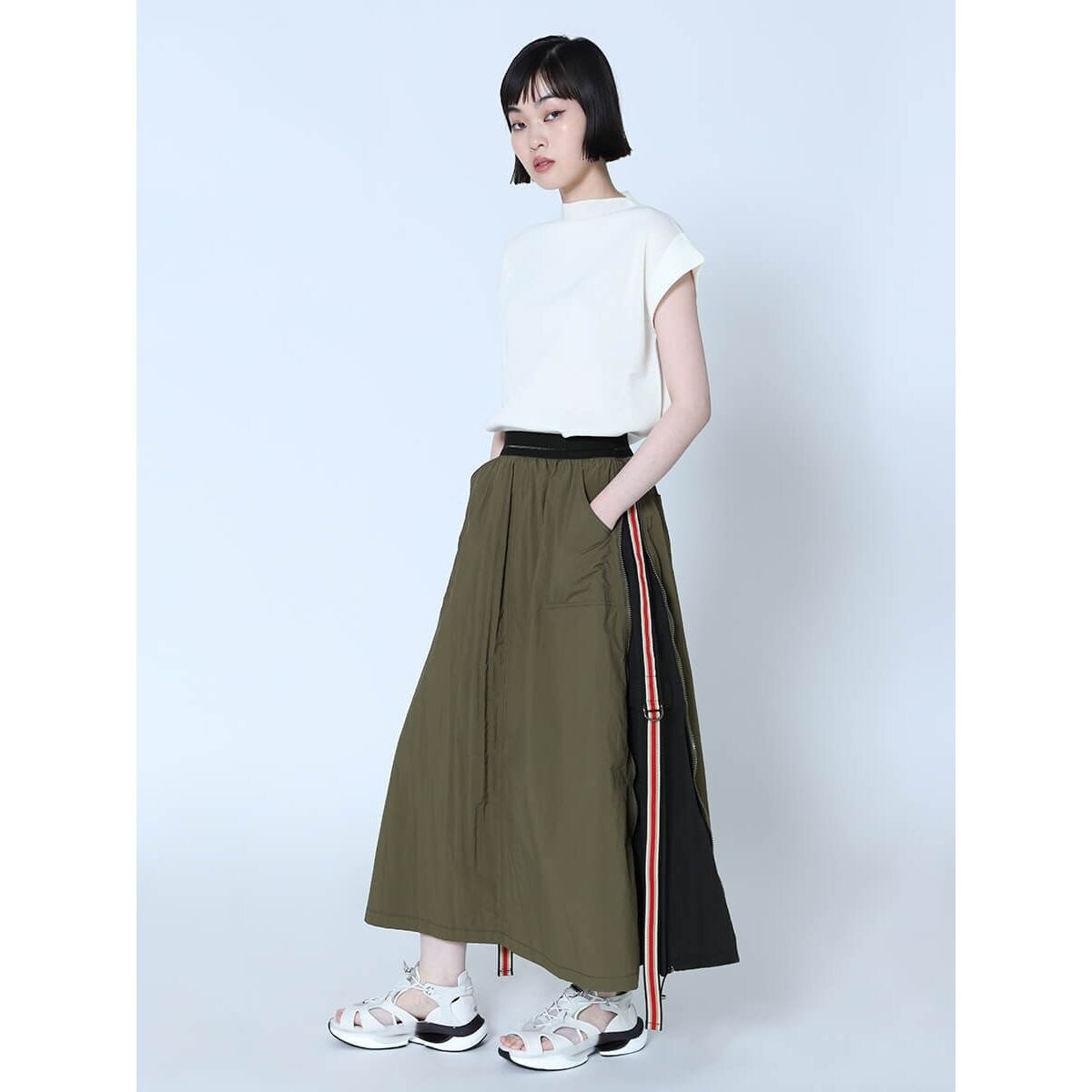 新品　今季　完売品　ラシュッド　サイドジップラインスカート　カーキ ラシュッド LASUD サイドジップラインスカート （カーキ