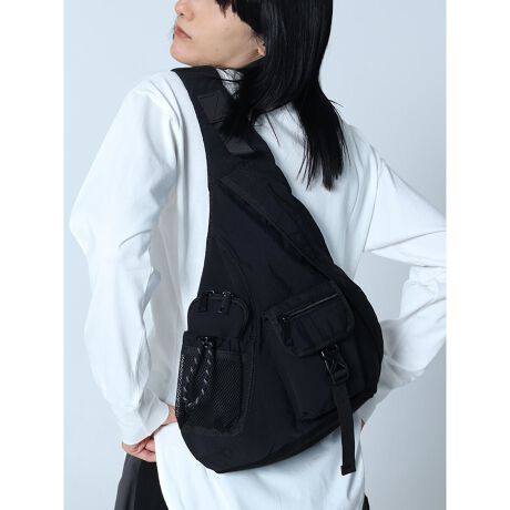 [^ԁF005103303]j킸y߂XO{fBobOVœoB悢傫łƂ[͂˔AAEg{fBɔzuꂽ|Pbg̗ւł͂ȂACi[|Pbgɂ́Ayp|PbgAg₷bV|PbgAI[v|PbgAȂǂŒ\ȃXgbvNbvƍׂ₩Ȑڂ₷dlɂȂĂ̂|CgBJWAX|[eB[ȃfUCAfC[łAEghA̍ۂɂt@bViu֐̍AGC`ACełB  Be摜́A̓₨g̃j^[ݒȀƖɂۂ̏iƐFقȂꍇ܂BΉTCYAirPodsFX}z(14~7cm)Fz FPET{g 500mlFA5 蒠FA4 t@CF~m[gPC 15inchF~m{́n:39(㕔/):11/35}`:12:15V_[xg:58`80mdn{:412ge:10L