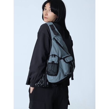 [^ԁF005103303]j킸y߂XO{fBobOVœoB悢傫łƂ[͂˔AAEg{fBɔzuꂽ|Pbg̗ւł͂ȂACi[|Pbgɂ́Ayp|PbgAg₷bV|PbgAI[v|PbgAȂǂŒ\ȃXgbvNbvƍׂ₩Ȑڂ₷dlɂȂĂ̂|CgBJWAX|[eB[ȃfUCAfC[łAEghA̍ۂɂt@bViu֐̍AGC`ACełB  Be摜́A̓₨g̃j^[ݒȀƖɂۂ̏iƐFقȂꍇ܂BΉTCYAirPodsFX}z(14~7cm)Fz FPET{g 500mlFA5 蒠FA4 t@CF~m[gPC 15inchF~m{́n:39(㕔/):11/35}`:12:15V_[xg:58`80mdn{:412ge:10L