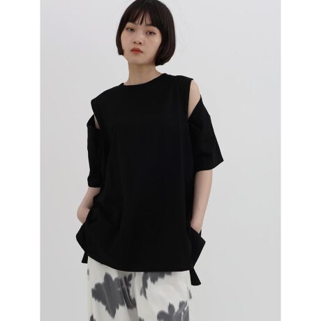 [^ԁF001203329]_ɓXbgfUCڂ䂭Jbg\[BI[o[ȃTCWOɔ^AT߂Ȕŏ炵vXB_炩Ĕ̗ǂȑfނSn̗ǂAꂩ̋G߂Ɋ􂷂ACeB肰Ȃ̐؂ւȂǃx[VbNȒɂA肰ȂfUC܂BVvȂƂ肠gɃI[o[VGbgȂ̂ŁA{fB[CE킸ALX^COy݂܂B fF168cmBe摜́A̓₨g̃j^[ݒȀƖɂۂ̏iƐFقȂꍇ܂BԎɋ߂F͐n摜ł܂B9icmj:77:45g:66