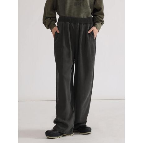 [^ԁF002203481]Ƃ݂̂eZfނgpAy₩ŔG̗ǂNV[pcBʋCɗDAꂩ̋G߂Kɉ߂̂͂łB}bgȎƗHJ[3FWJŁAR[fɎ邾ŃV[Y[hƍ܂AX^COiグĂ܂BVvȃgbvXƍ킹邾ŗlɂȂAlJWAɂ҂̈{BbNXȂiɎdオA̋G߂ɂ߂̃ACełBfF165cmBe摜́A̓₨g̃j^[ݒȀƖɂۂ̏iƐFقȂꍇ܂BԎɋ߂F͐n摜ł܂Bt[icmjpc:104EGXg:5EGXg:72`82qbv:104ҏ:36.5҉:70킽蕝:35