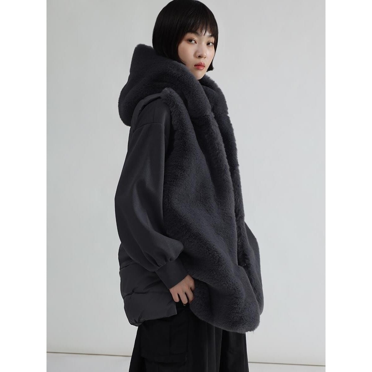 新品 パデットロングベスト ラディエイト ダウンベスト ヤマダヤ 軽量 新品 パデットロングベスト ラディエイト ダウンベスト ヤマダヤ 軽量