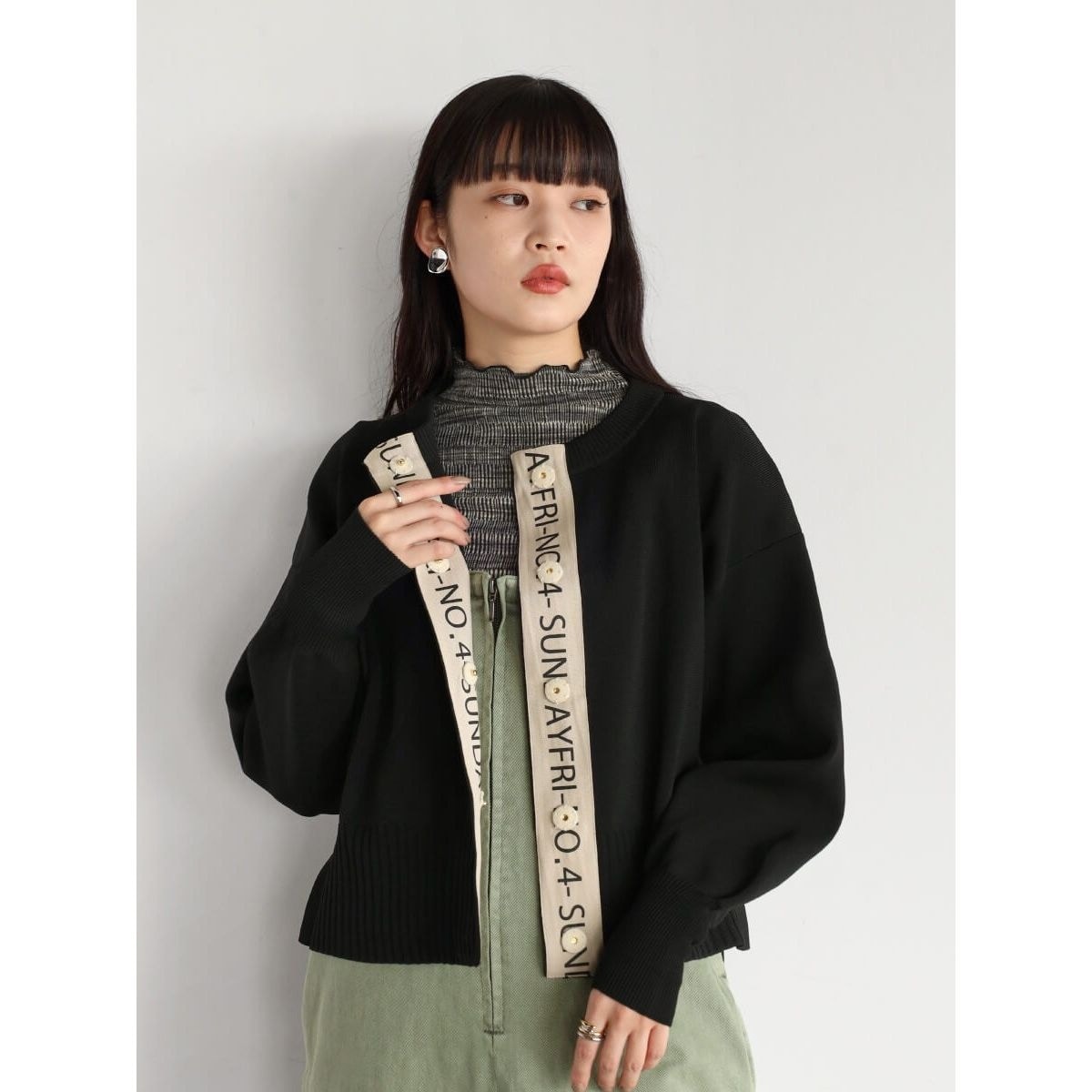ロゴテープニットカーディガン(light gray,black,beige