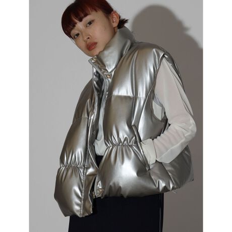 [^ԁF013117071]{[̂鐶nɁARpNgȏ䊴̃oX͂̃pfbgxXgB{[~[ƃV[g̃oX▭ŁAƂȈۂɁB̓hXgdlŊۂ݂̂VGbgɕό`邱Ƃ\HD邾Ń[hȕ͋CY킹AG߂̕ςڂɃsb^̃ACełBfgF164cmBe摜́A̓₨g̃j^[ݒȀƖɂۂ̏iƐFقȂꍇ܂BԎɋ߂F͐n摜ł܂B9icmj:56A[z[:62:28g:59dij:925