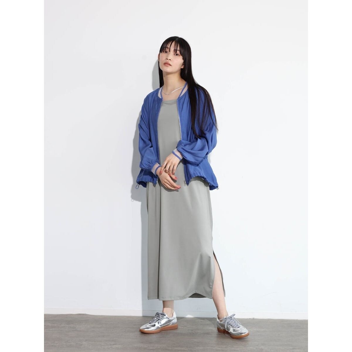 フレアスリーブスウェットロゴワンピース | ラディエイト(RADIATE