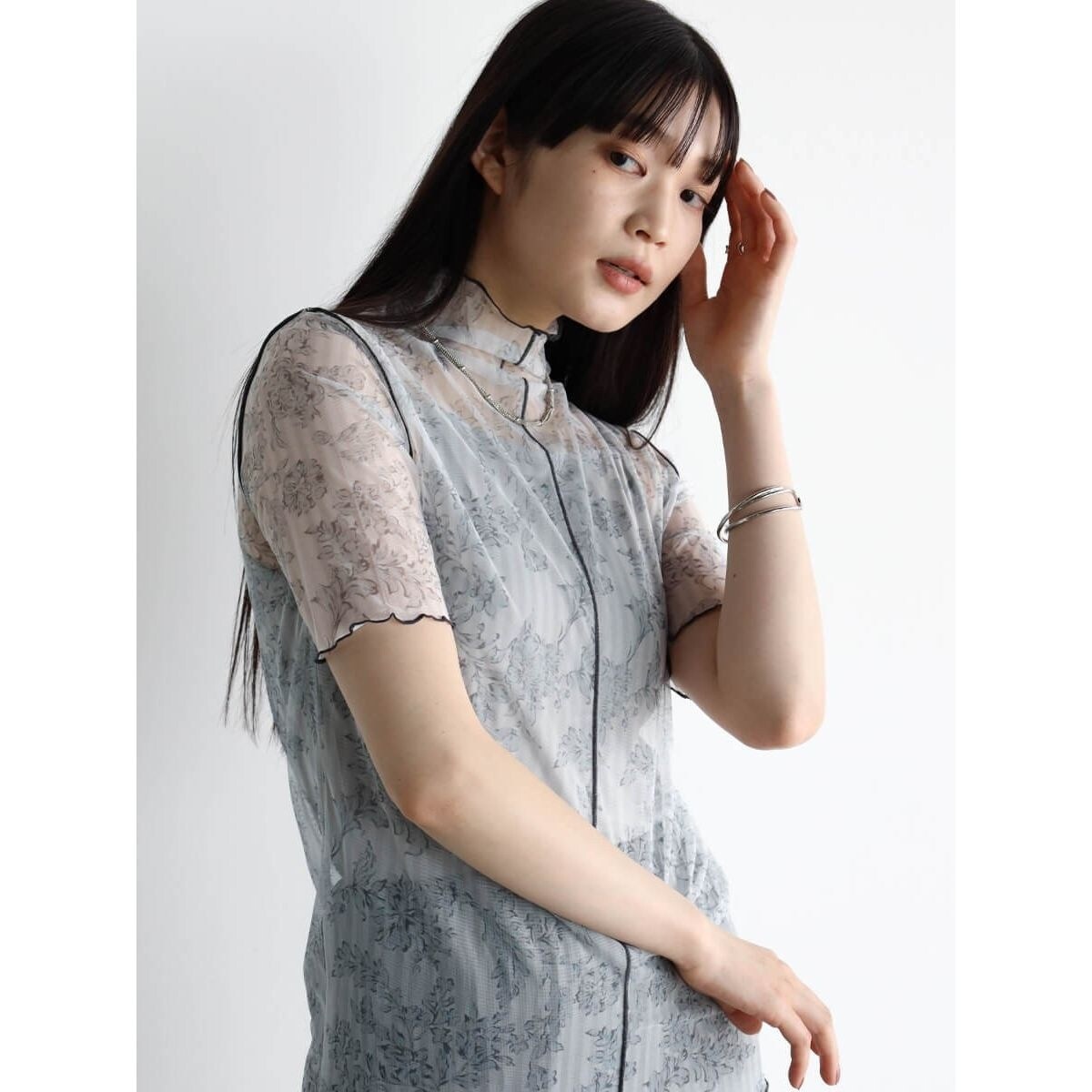 ヴィンテージフラワーハイネックシアートップス | ラディエイト