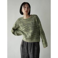 リーフジャガード透かし編みニット