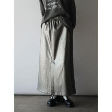 フロントスリットドッキングスカート