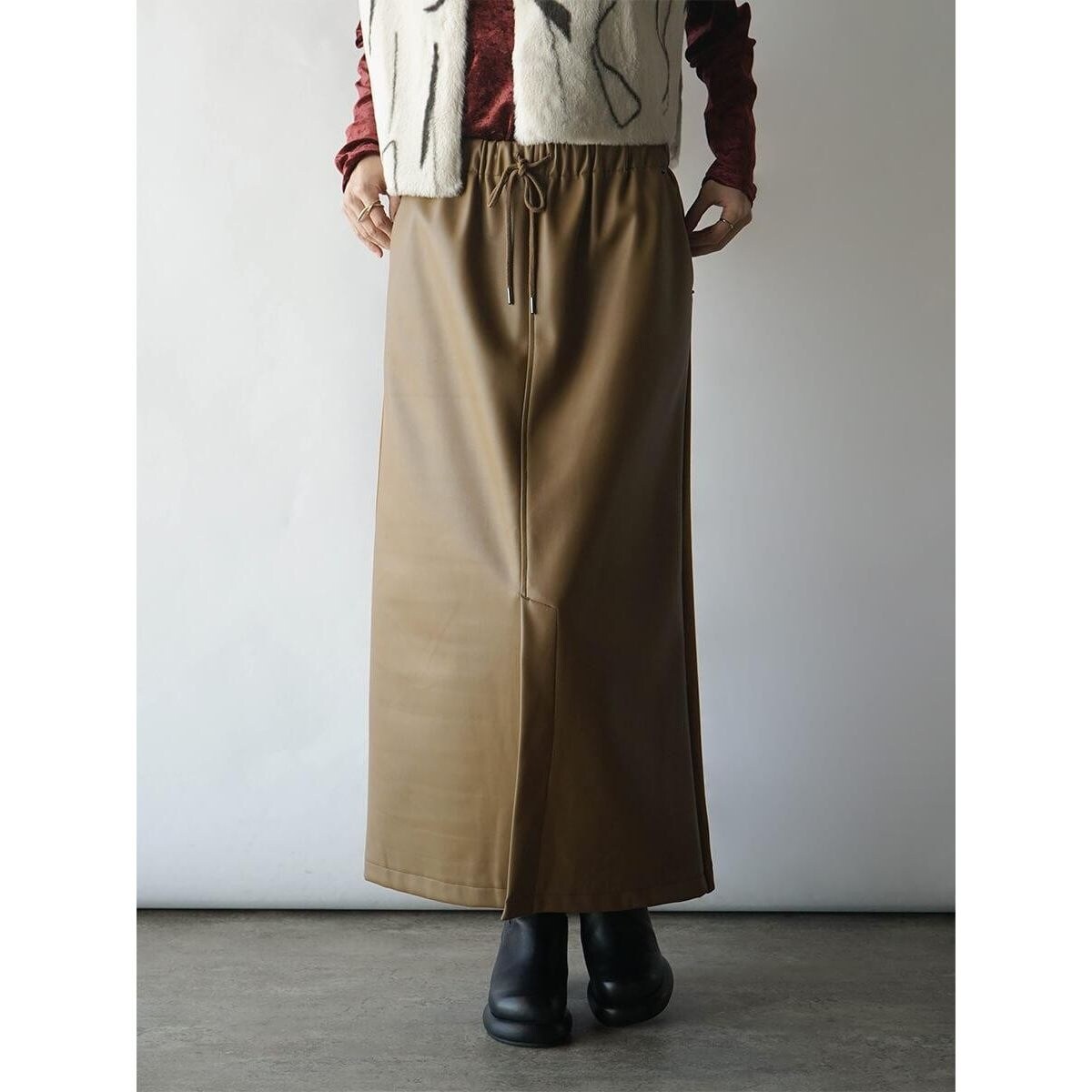 フロントスリットドッキングスカート | ラディエイト(RADIATE