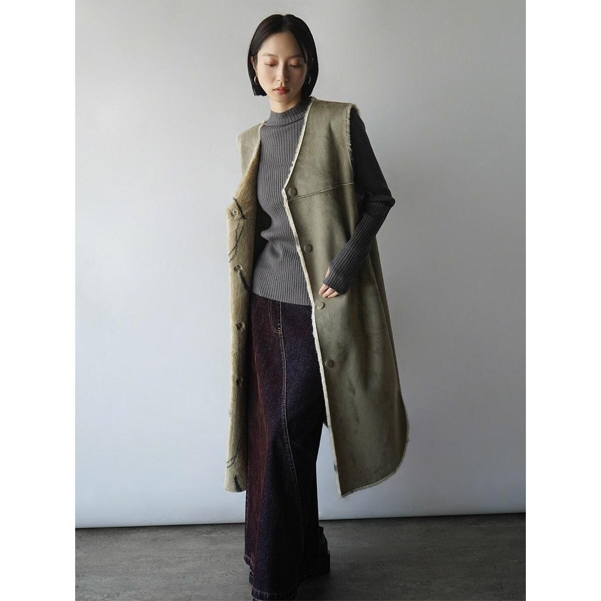 フェイクファー×スエードリバーシブルロングベスト | ラディエイト