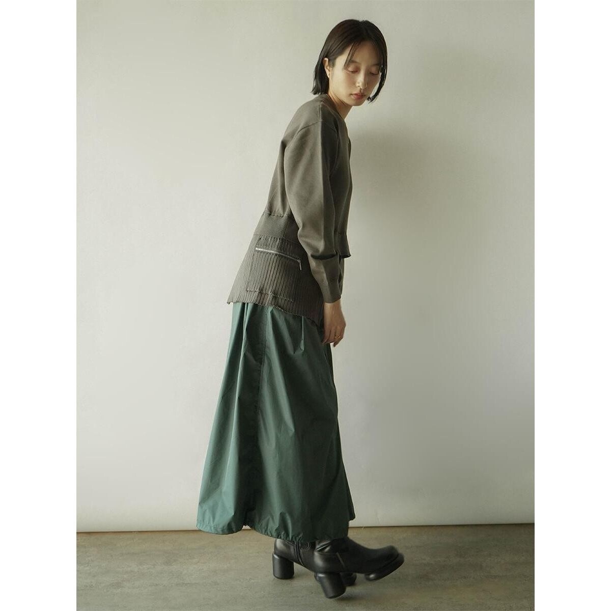 アシンメトリー異素材ドッキングワンピース | ラディエイト(RADIATE