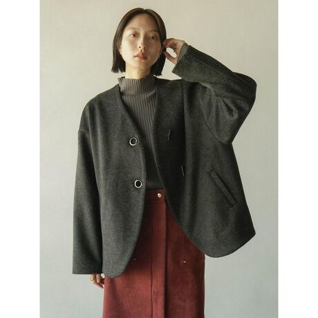 [^ԁF013119351]傫߂̃}e{^|Cĝǂgȕ͋CꒅB𗎂ƂVGbgm[J[fUC͏炵͋CoĂ܂BG̗ǂ_炩nŒSnQByɉHDƂCƒ悢䊴łǂȃ{gXƂǂ̂ŃR[fBl[g̕LĂ܂B fF165cmBe摜́A̓₨g̃j^[ݒȀƖɂۂ̏iƐFقȂꍇ܂BԎɋ߂F͐n摜ł܂B9icmj:69:57A[z[:61:51:82.5g:60digj:950